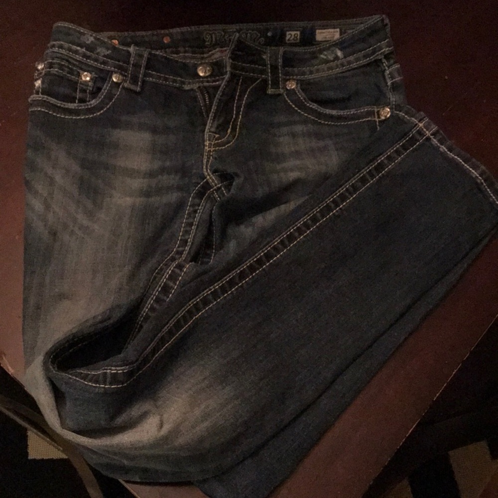 Miss me jeans. Size 28 . Straight, signature-rise.